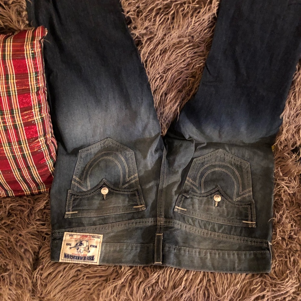 True Religion Jeans - Dark Denim wash MENS SIZE 40